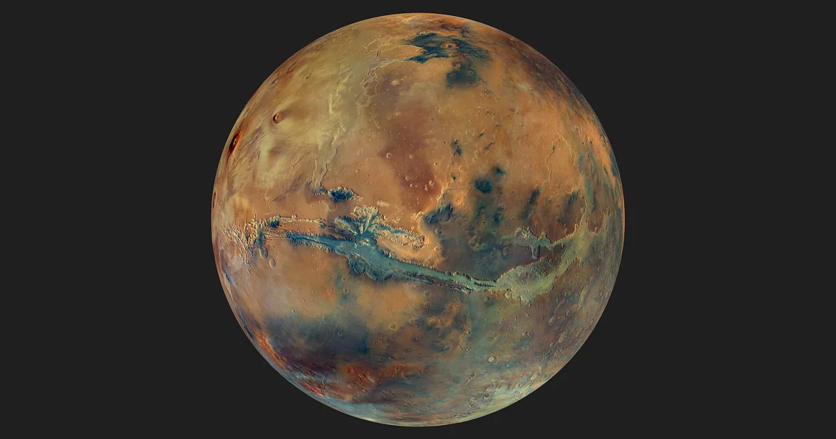 To mark 20 years of ESA’s Mars Express, the High Resolution Stereo Camera (HRSC) team has produced a new global colour mosaic: Mars as never