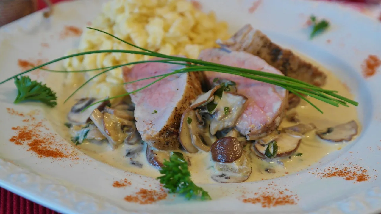 pork tenderloin, flesh, pork, meal, fillet, fillet piece, food, spaetzle, mushrooms, edible, cut, cooked, dish, cold cuts, enjoy the meal, p